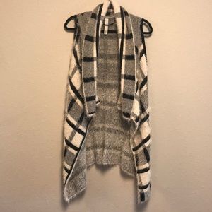 Nordstrom Rack / Open sweater vest / Size XL